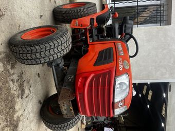 KUBOTA B1220